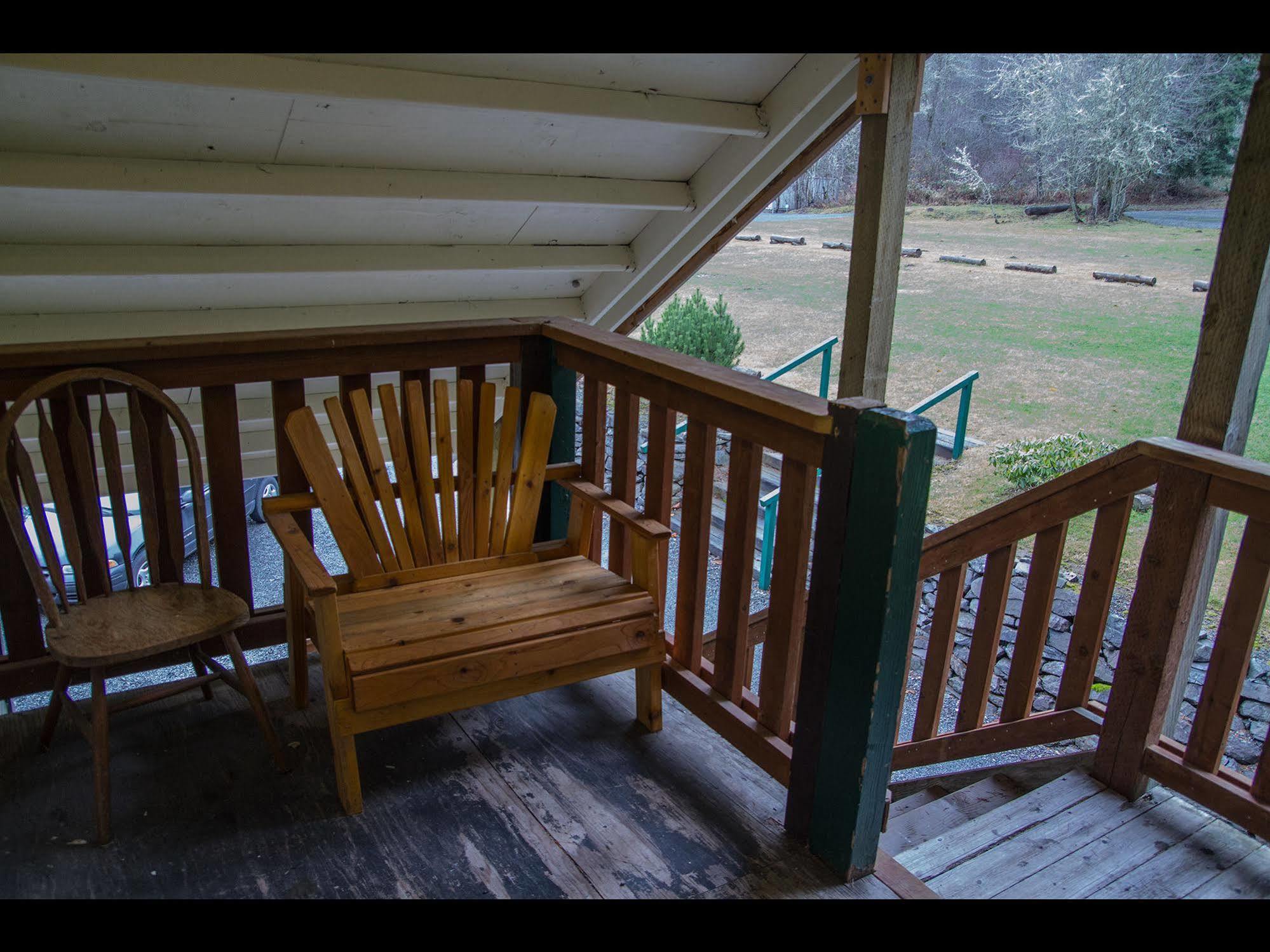 Whittaker'S Motel & Historic Bunkhouse Ashford Bagian luar foto